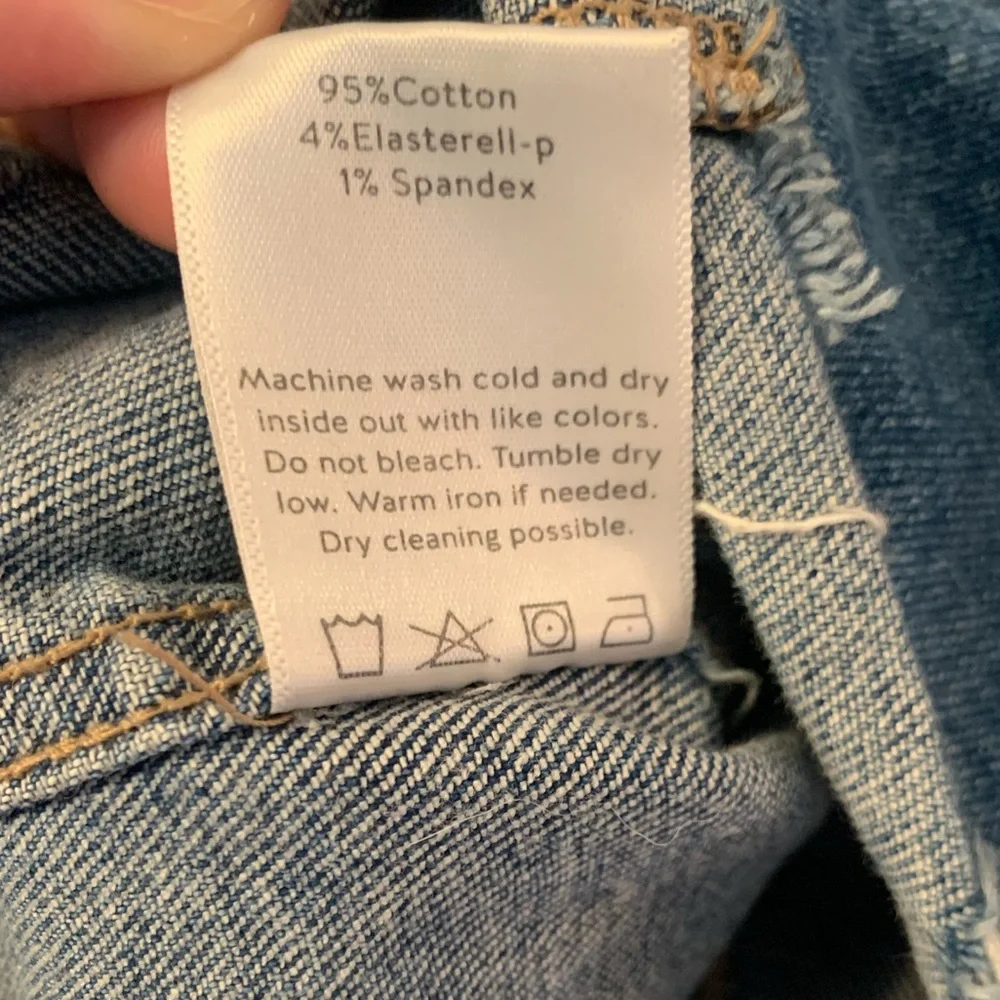 Just Black Denim Dark Wash Semi Destroyed Jean Jacket Front Pockets Crop - Large - Picture 9 of 10